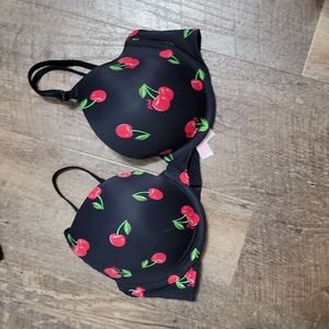 Pink lightly lined t shirt bra